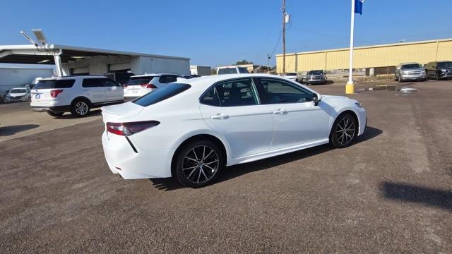 2021 Toyota Camry Vehicle Photo in NEDERLAND, TX 77627-8017