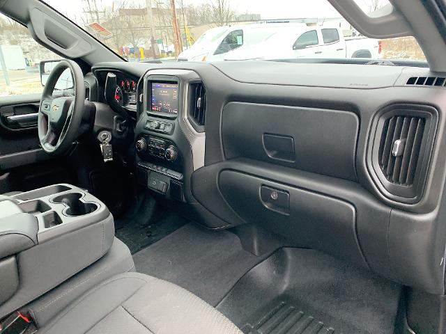 2020 Chevrolet Silverado 1500 Vehicle Photo in MOON TOWNSHIP, PA 15108-2571