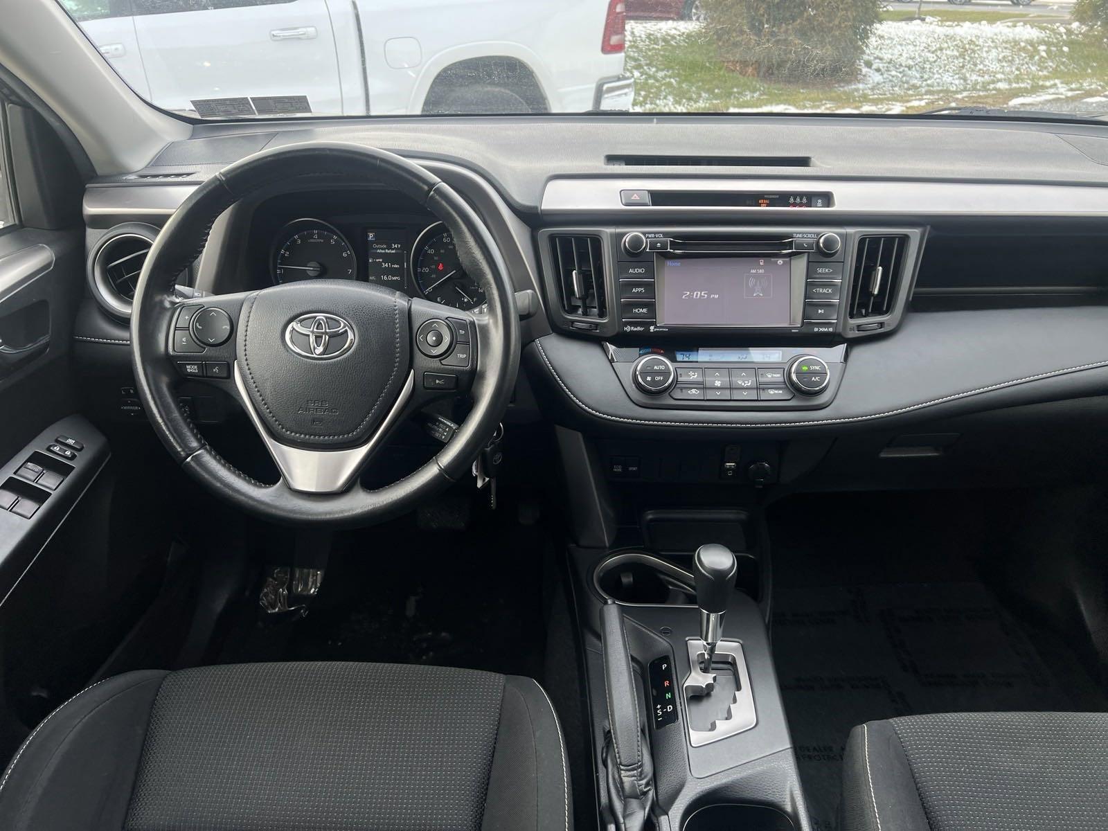 2017 Toyota RAV4 Vehicle Photo in Mechanicsburg, PA 17050-1707