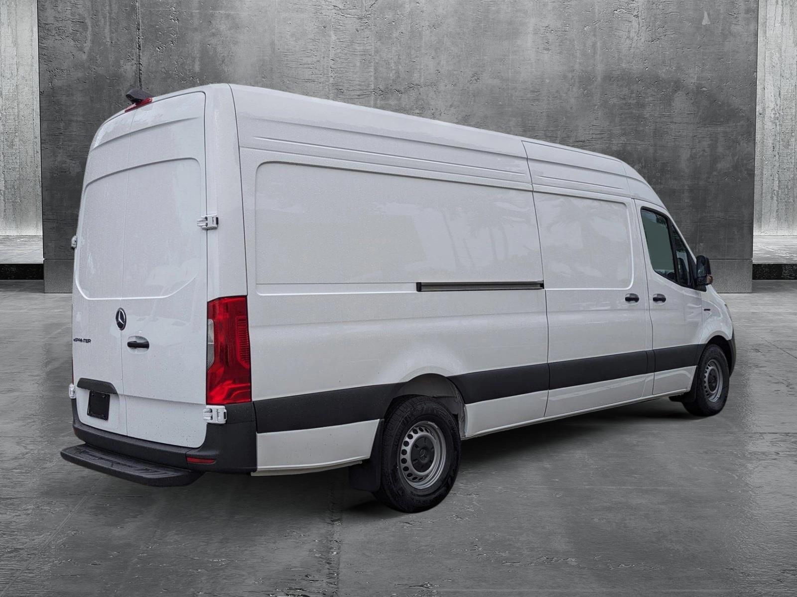 2024 Mercedes-Benz eSprinter Cargo Van Vehicle Photo in Coconut Creek, FL 33073