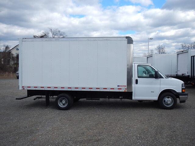 2024 Chevrolet Express Commercial Cutaway Vehicle Photo in JASPER, GA 30143-8655