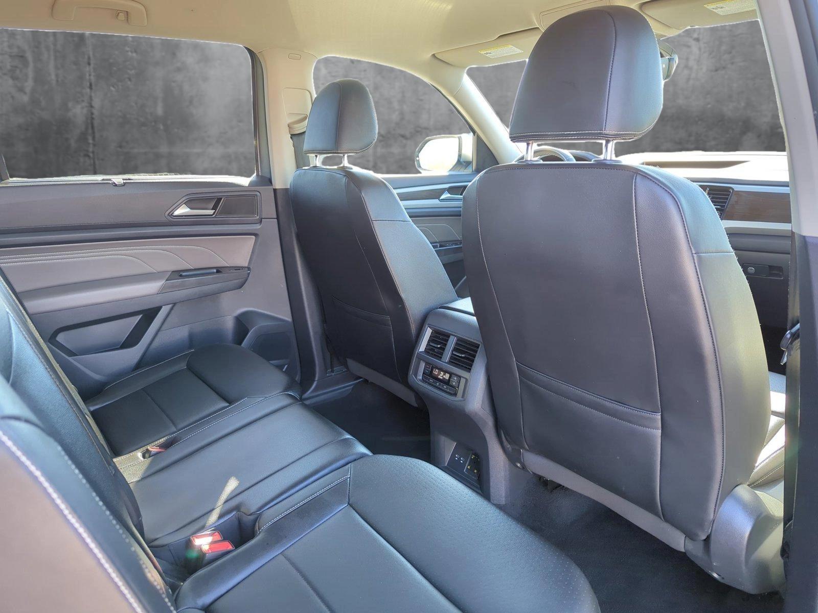 2022 Volkswagen Atlas Vehicle Photo in Memphis, TN 38128