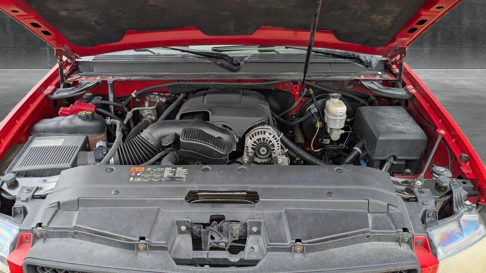 2011 Chevrolet Avalanche Vehicle Photo in WACO, TX 76710-2592