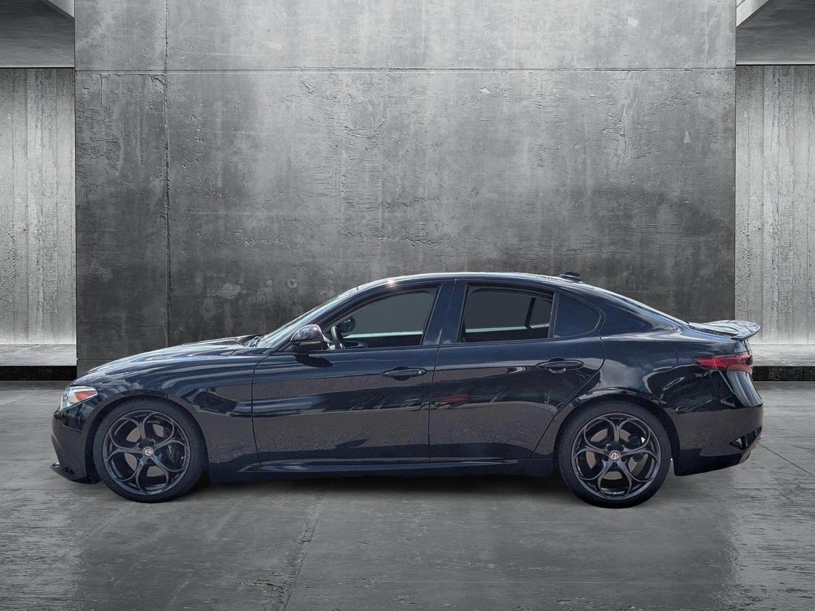 2018 Alfa Romeo Giulia Vehicle Photo in Wesley Chapel, FL 33544