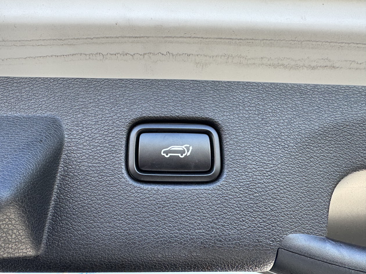 2023 Kia Sportage Vehicle Photo in BOONVILLE, IN 47601-9633