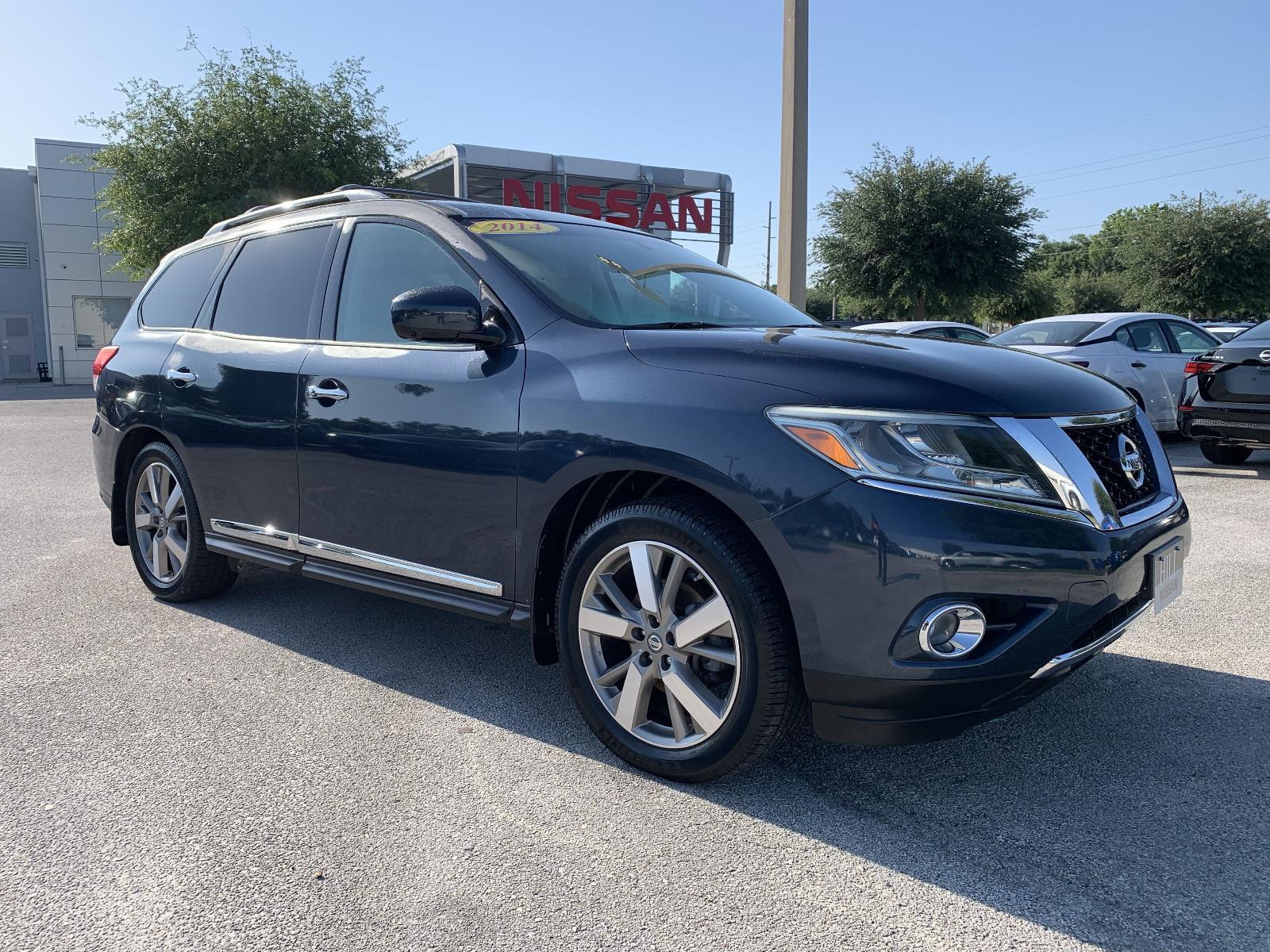Used 2014 Nissan Pathfinder Platinum with VIN 5N1AR2MN5EC722013 for sale in Winter Haven, FL