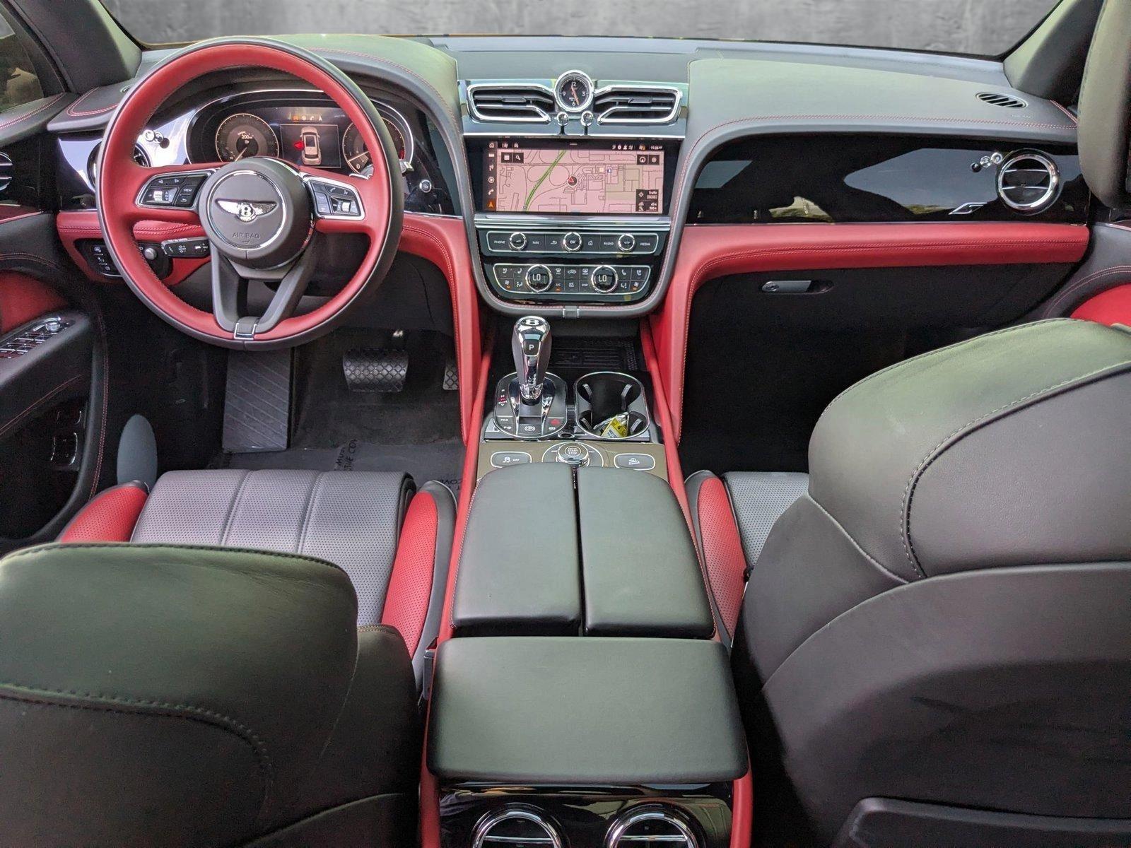 2022 Bentley Bentayga Vehicle Photo in Pompano Beach, FL 33064