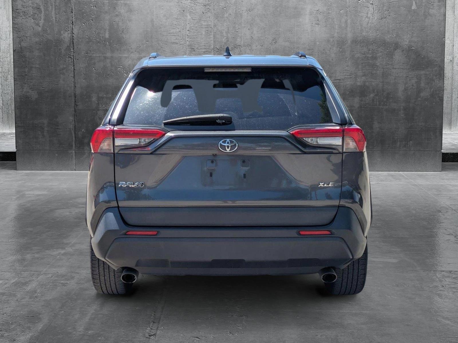 2020 Toyota RAV4 Vehicle Photo in GREENACRES, FL 33463-3207
