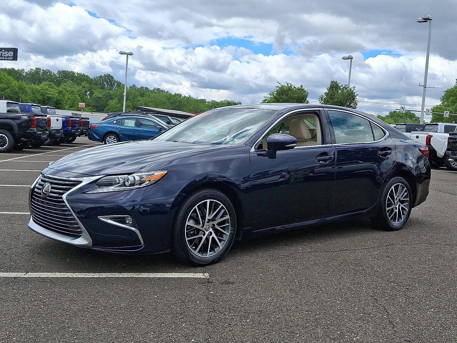 2017 Lexus ES 350 Vehicle Photo in Trevose, PA 19053