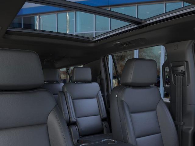 2025 Chevrolet Suburban Vehicle Photo in OSHKOSH, WI 54904-7811