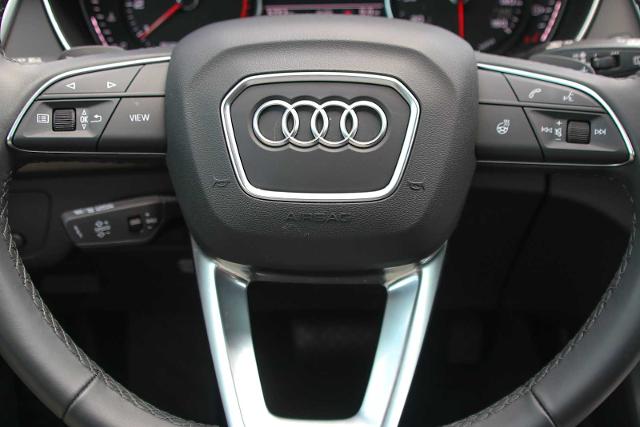 2024 Audi Q5 Vehicle Photo in SUGAR LAND, TX 77478