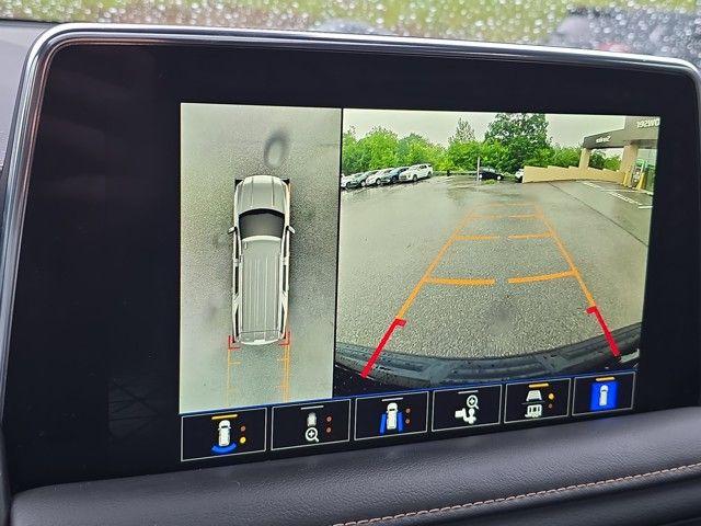 2022 GMC Yukon Vehicle Photo in Pleasant Hills, PA 15236