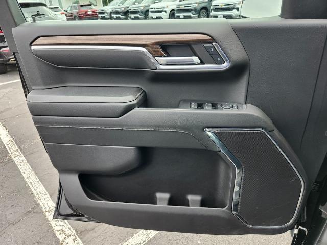 2024 Chevrolet Silverado 1500 Vehicle Photo in GREEN BAY, WI 54304-5303