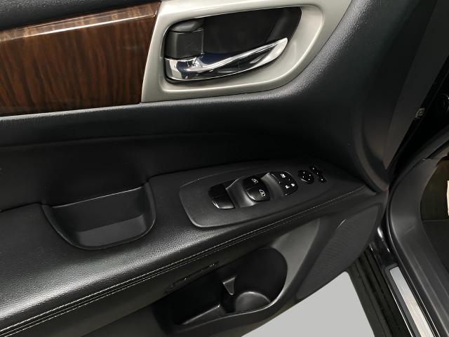 2015 Nissan Pathfinder Vehicle Photo in Appleton, WI 54913