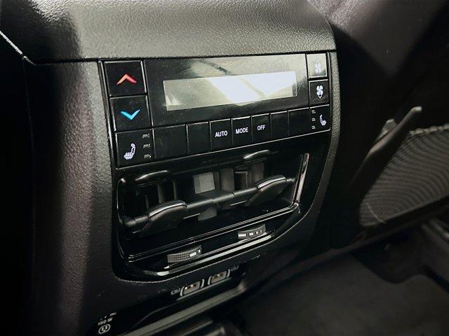 2022 Jeep Grand Cherokee L Vehicle Photo in Doylsetown, PA 18901