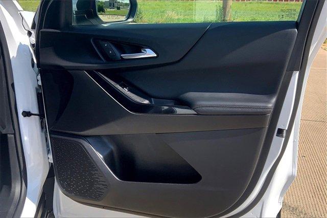 2025 Chevrolet Equinox Vehicle Photo in TOPEKA, KS 66609-0000
