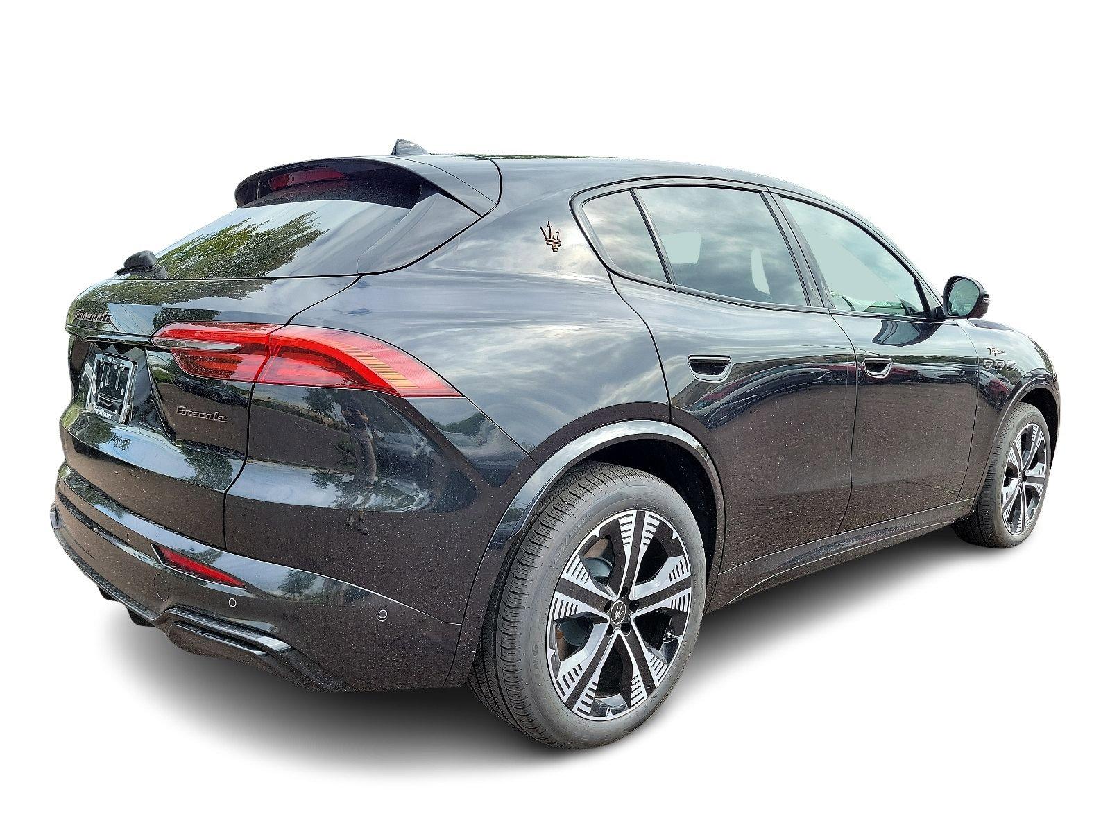 2025 Maserati Grecale Folgore Vehicle Photo in Willow Grove, PA 19090