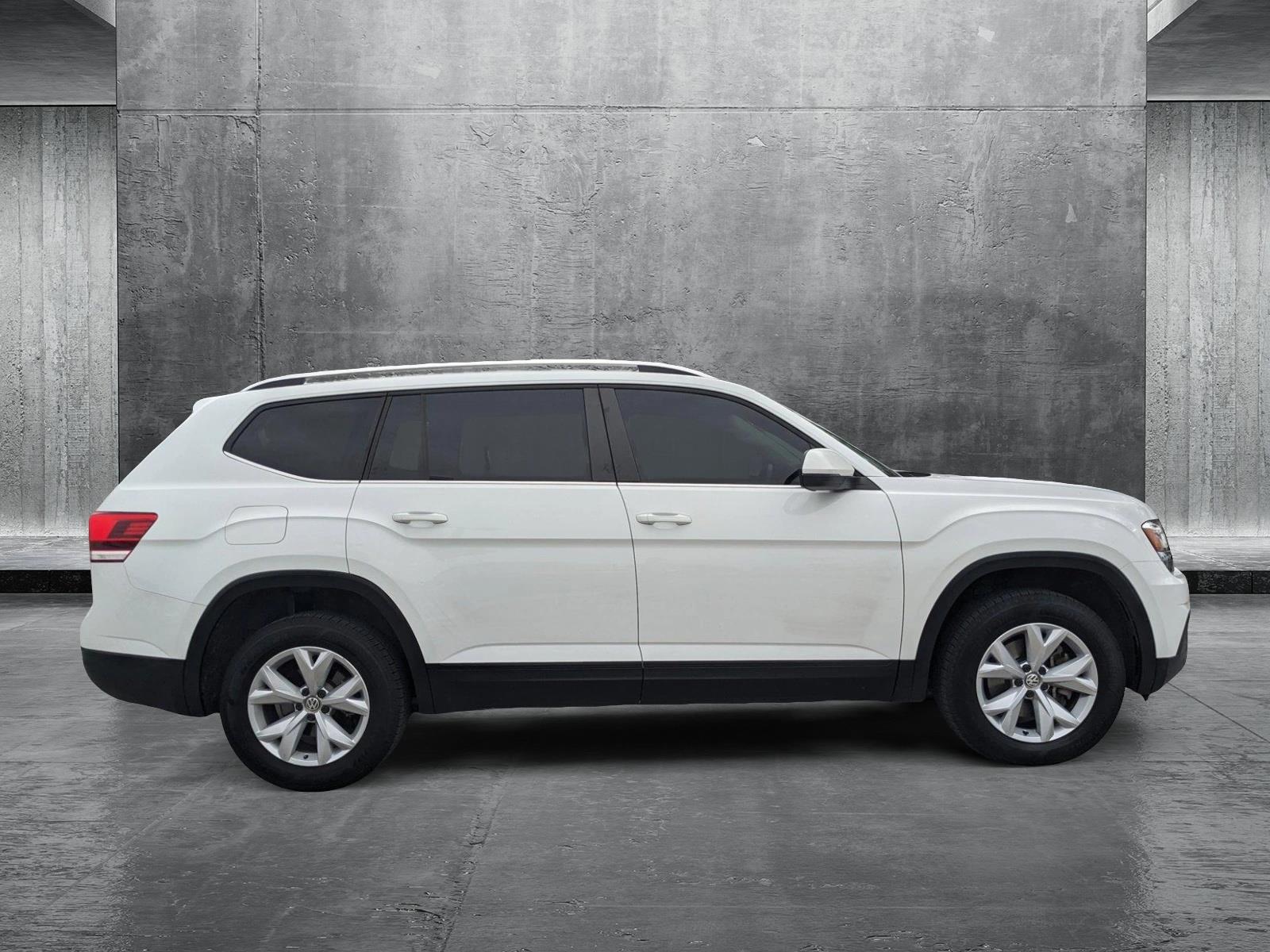 2019 Volkswagen Atlas Vehicle Photo in MIAMI, FL 33172-3015