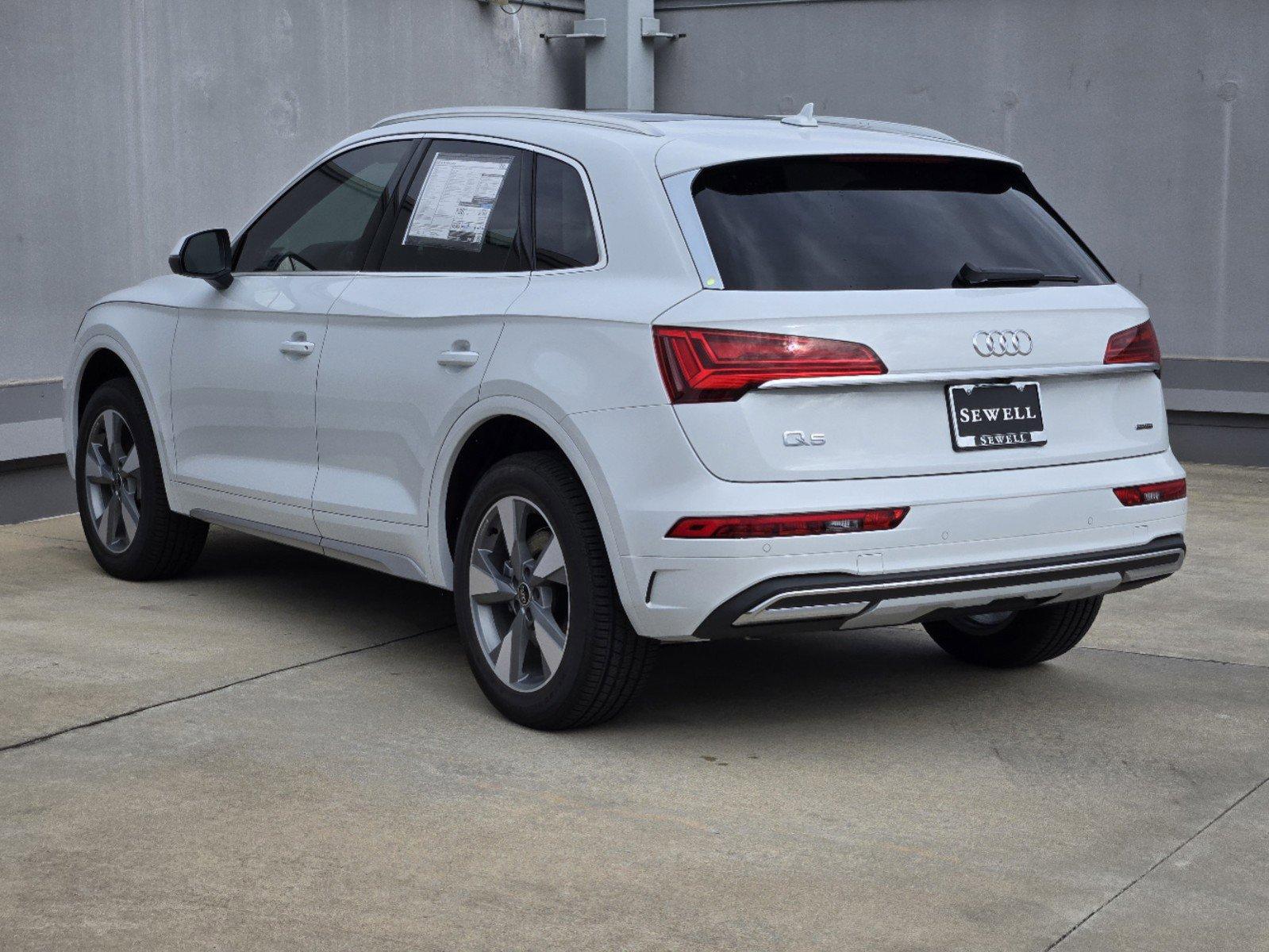 2025 Audi Q5 Vehicle Photo in SUGAR LAND, TX 77478