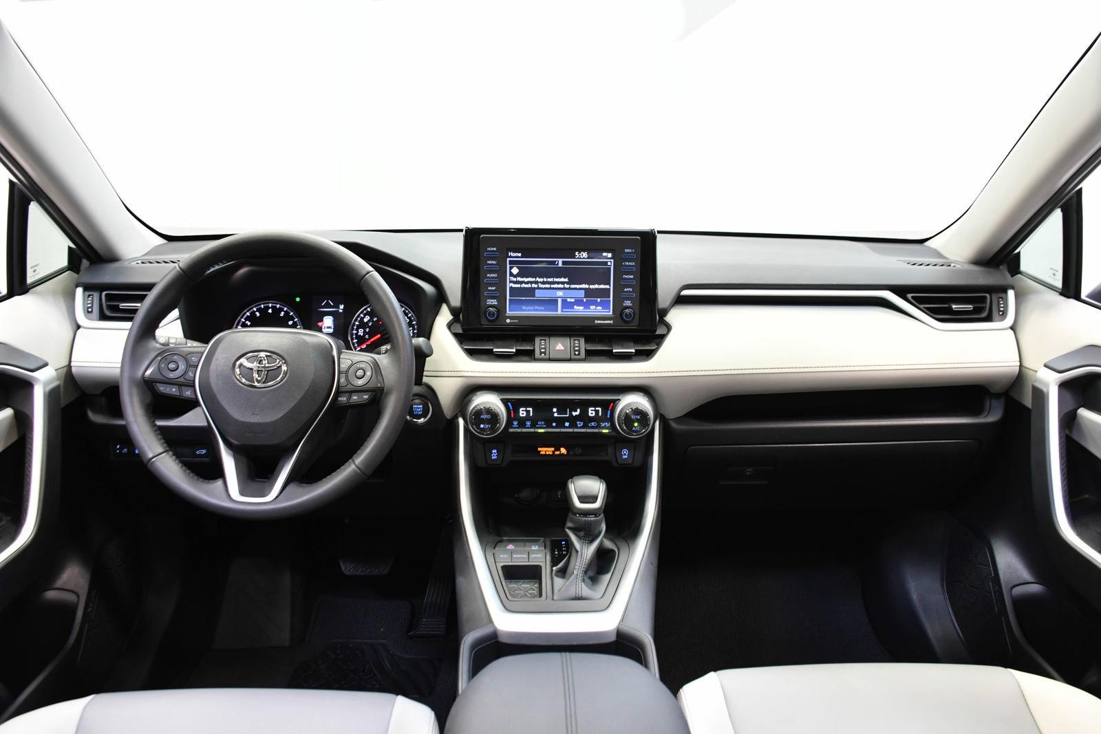 2022 Toyota RAV4 Vehicle Photo in DALLAS, TX 75235