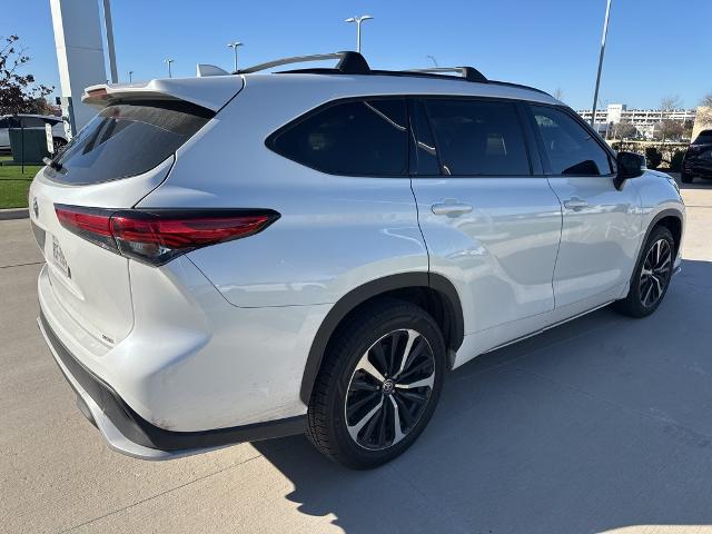 2021 Toyota Highlander Vehicle Photo in Grapevine, TX 76051