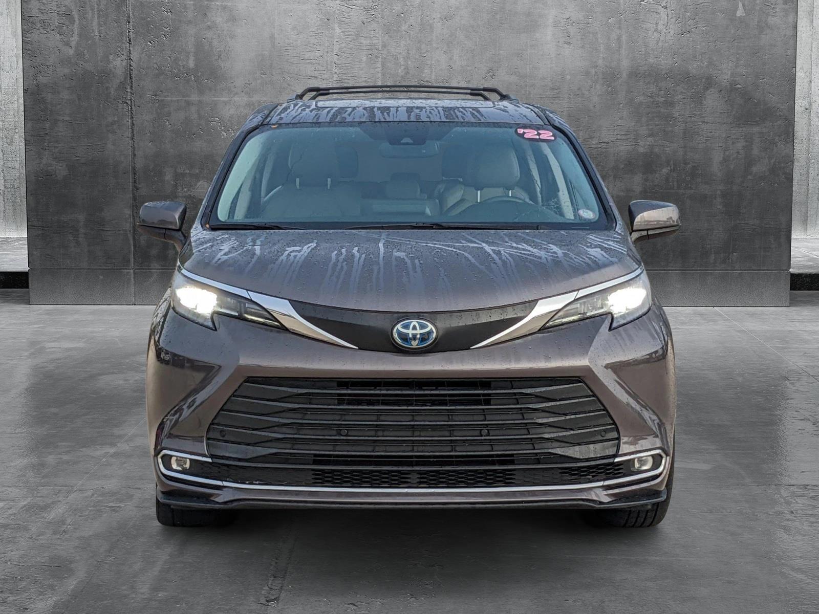 2022 Toyota Sienna Vehicle Photo in Davie, FL 33331