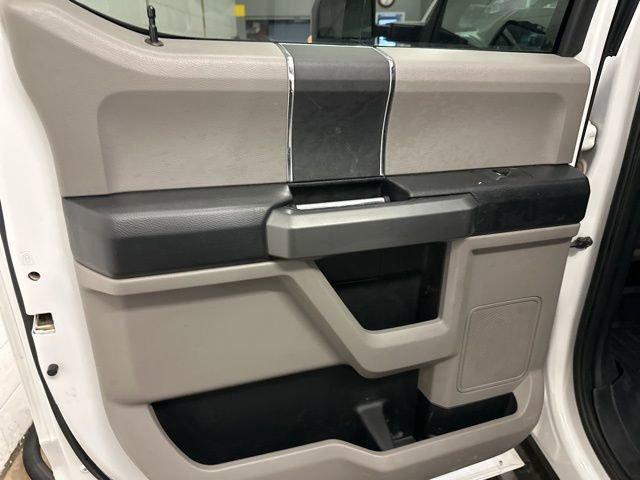 2017 Ford Super Duty F-250 SRW Vehicle Photo in MEDINA, OH 44256-9631