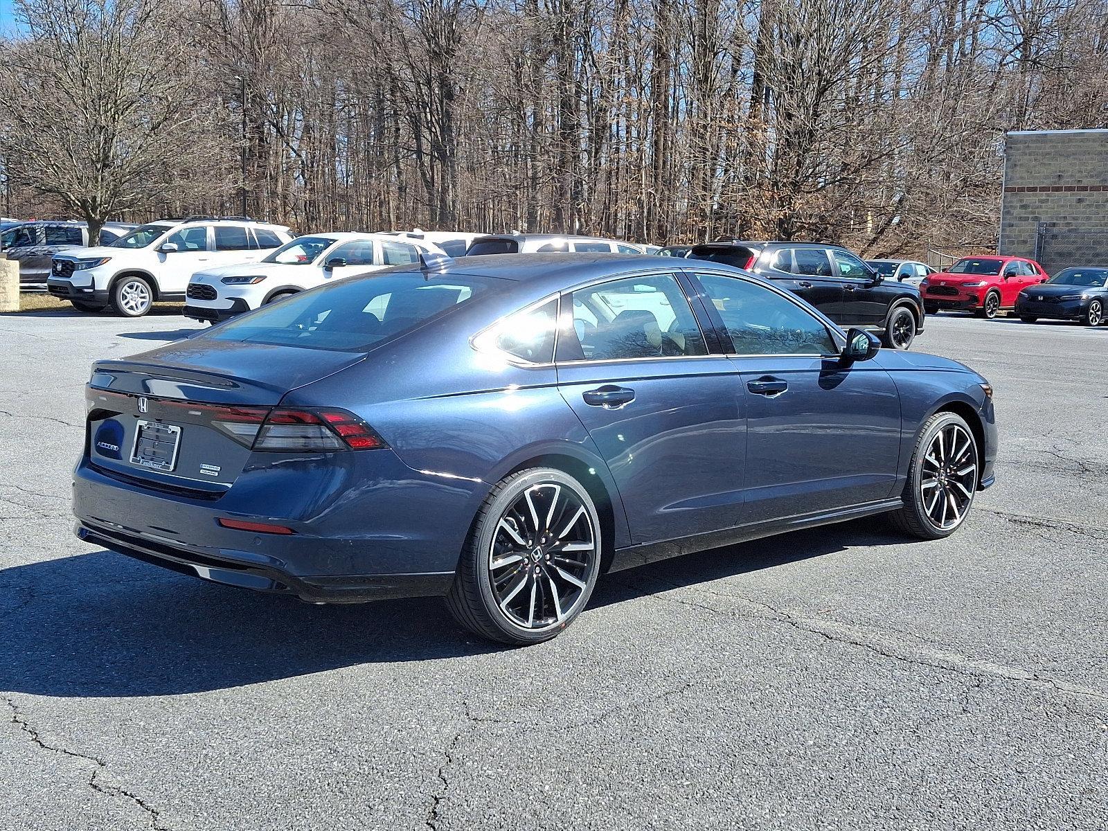 2025 Honda Accord Hybrid Vehicle Photo in Harrisburg, PA 17111