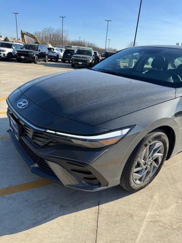 2025 Hyundai ELANTRA Hybrid Vehicle Photo in Peoria, IL 61615