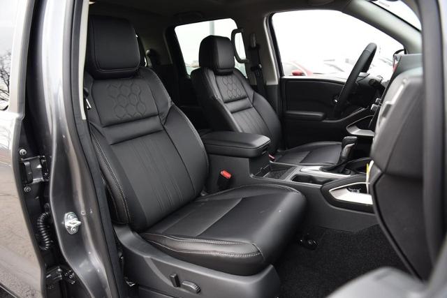 2025 Nissan Frontier Vehicle Photo in Ballwin, MO 63011