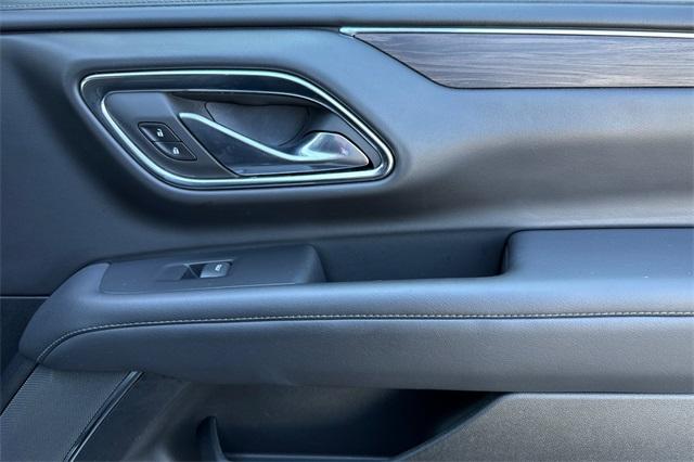 2023 Chevrolet Suburban Vehicle Photo in ELK GROVE, CA 95757-8703
