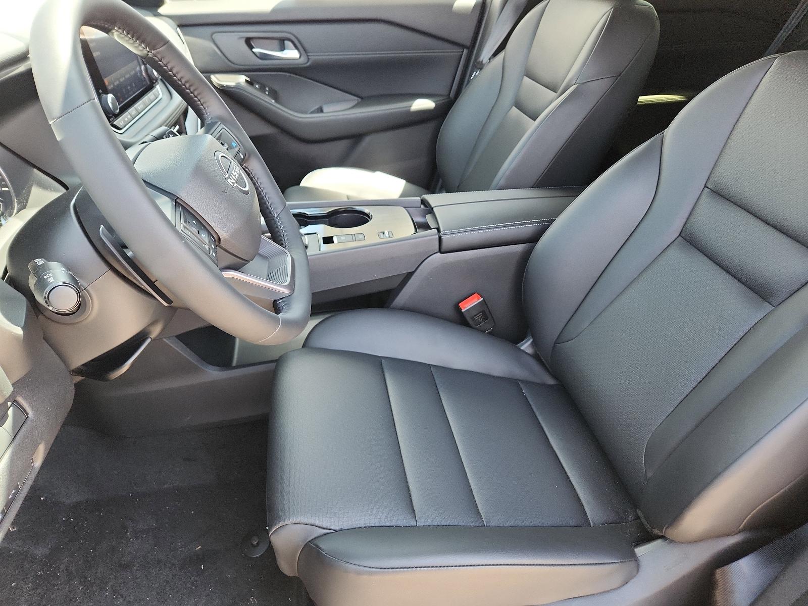 2025 Nissan Rogue Vehicle Photo in Albuquerque, NM 87110