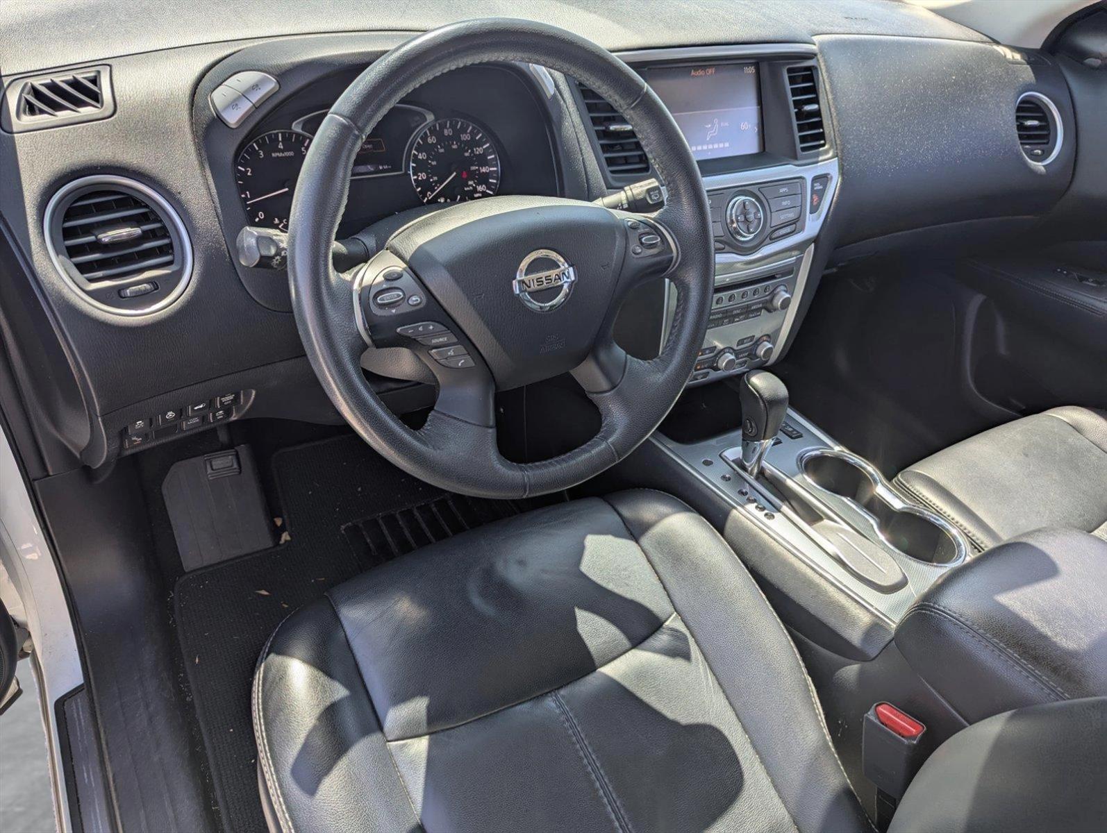 2017 Nissan Pathfinder Vehicle Photo in Ft. Myers, FL 33907