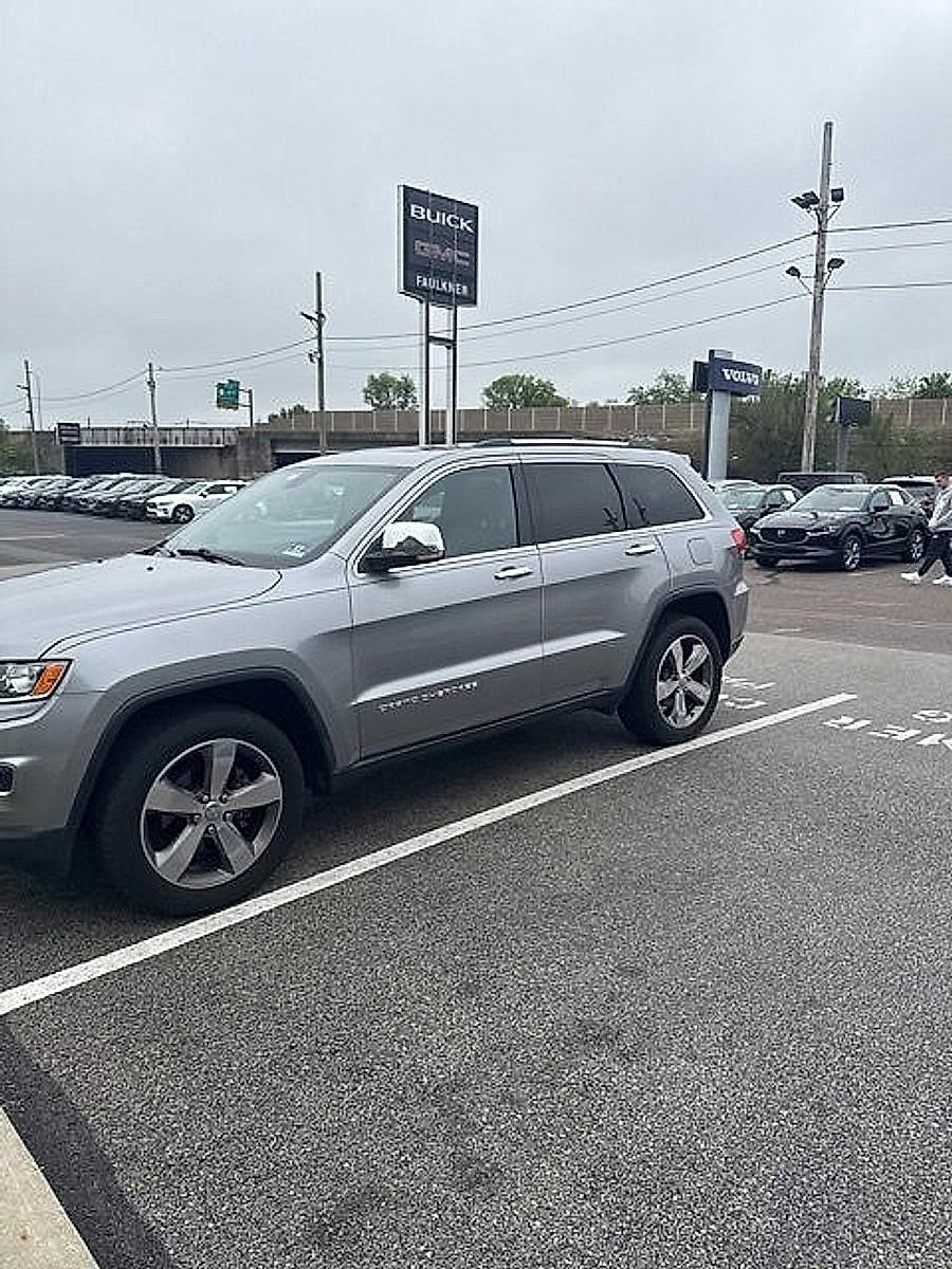2015 Jeep Grand Cherokee Vehicle Photo in Trevose, PA 19053