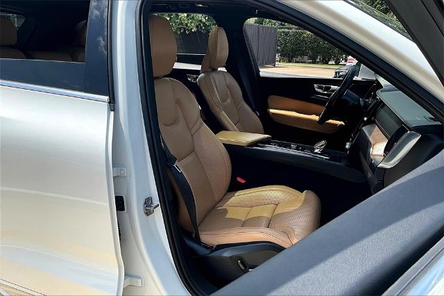 2022 Volvo XC60 Vehicle Photo in Houston, TX 77007