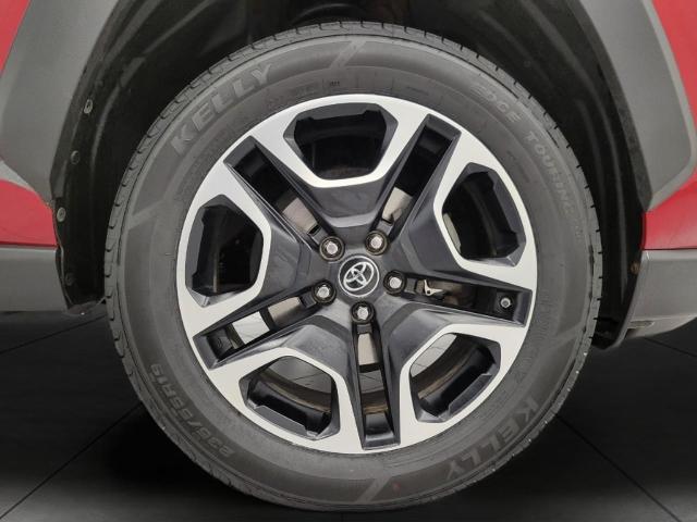 2019 Toyota RAV4 Vehicle Photo in APPLETON, WI 54914-4656