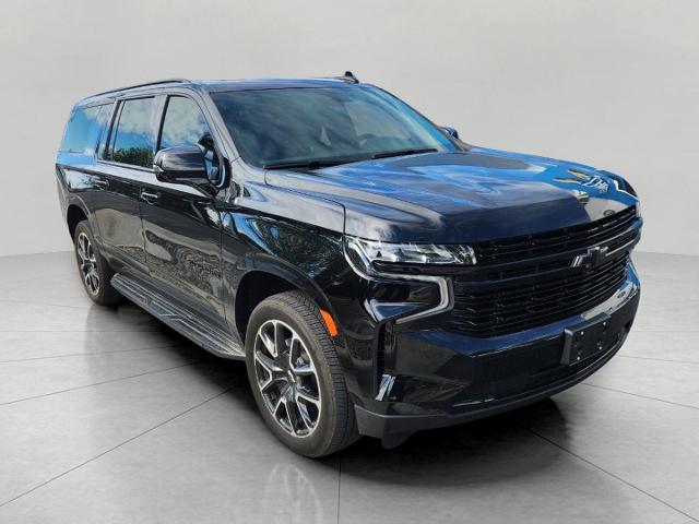 2024 Chevrolet Suburban Vehicle Photo in NEENAH, WI 54956-2243