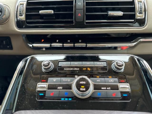2022 Lincoln Navigator Vehicle Photo in San Antonio, TX 78230