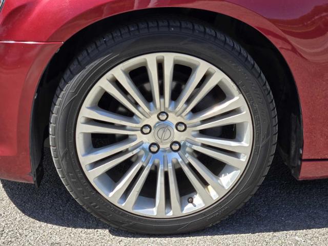 2014 Chrysler 300 Vehicle Photo in DENTON, TX 76210-9321