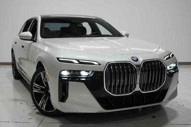 2023 BMW 760i xDrive Vehicle Photo in GRAPEVINE, TX 76051