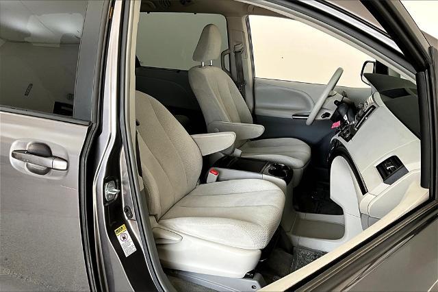 2011 Toyota Sienna Vehicle Photo in Grapevine, TX 76051