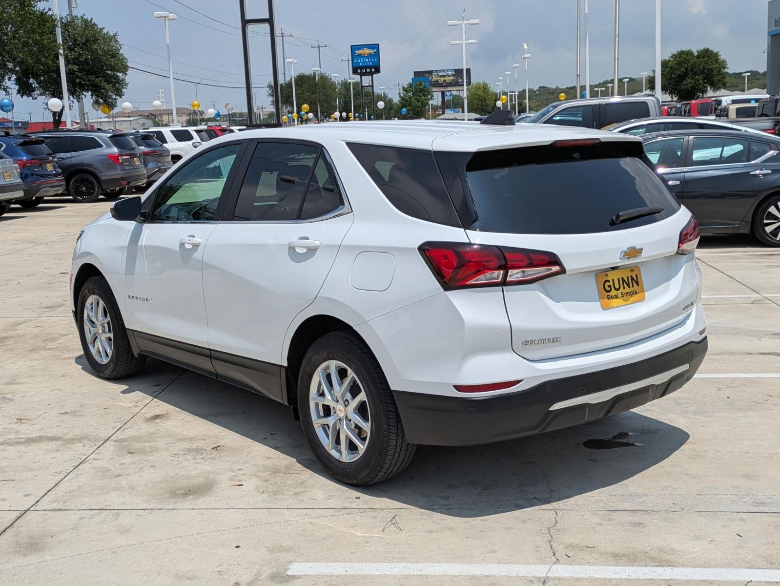 2024 Chevrolet Equinox Vehicle Photo in SELMA, TX 78154-1460