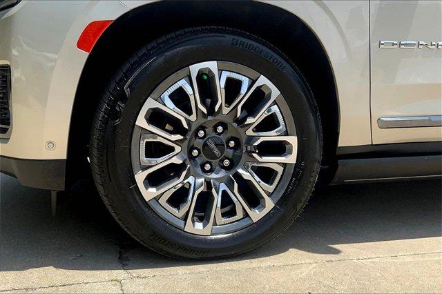 2023 GMC Yukon XL Vehicle Photo in KANSAS CITY, MO 64114-4545