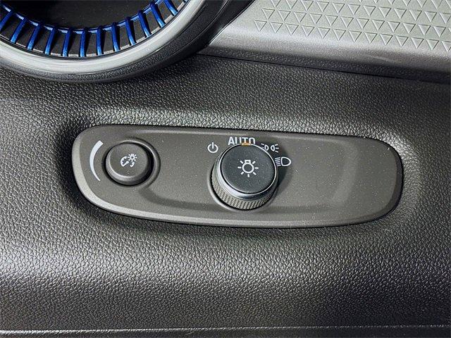 2025 Chevrolet Trax Vehicle Photo in PUYALLUP, WA 98371-4149