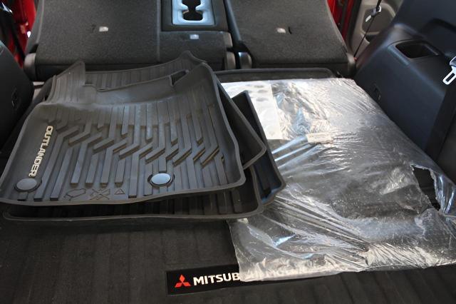 2022 Mitsubishi Outlander Vehicle Photo in Green Bay, WI 54304