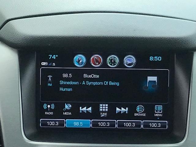 2019 GMC Yukon XL Vehicle Photo in GREEN BAY, WI 54303-3330