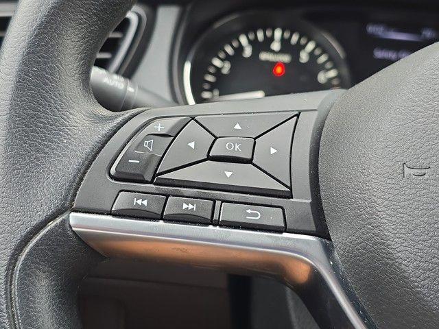2018 Nissan Rogue Sport Vehicle Photo in Pleasant Hills, PA 15236