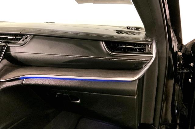 2021 Jeep Grand Cherokee L Vehicle Photo in Kansas City, MO 64114