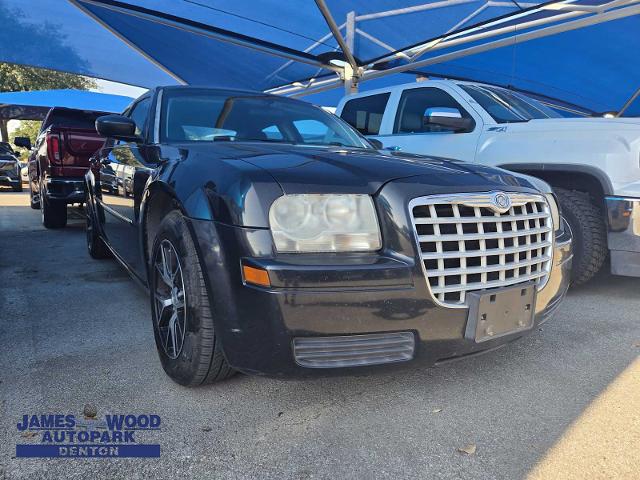 2008 Chrysler 300-Series Vehicle Photo in DENTON, TX 76210-9321