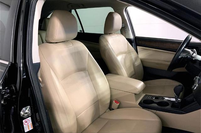 2016 Subaru Outback Vehicle Photo in Lees Summit, MO 64086